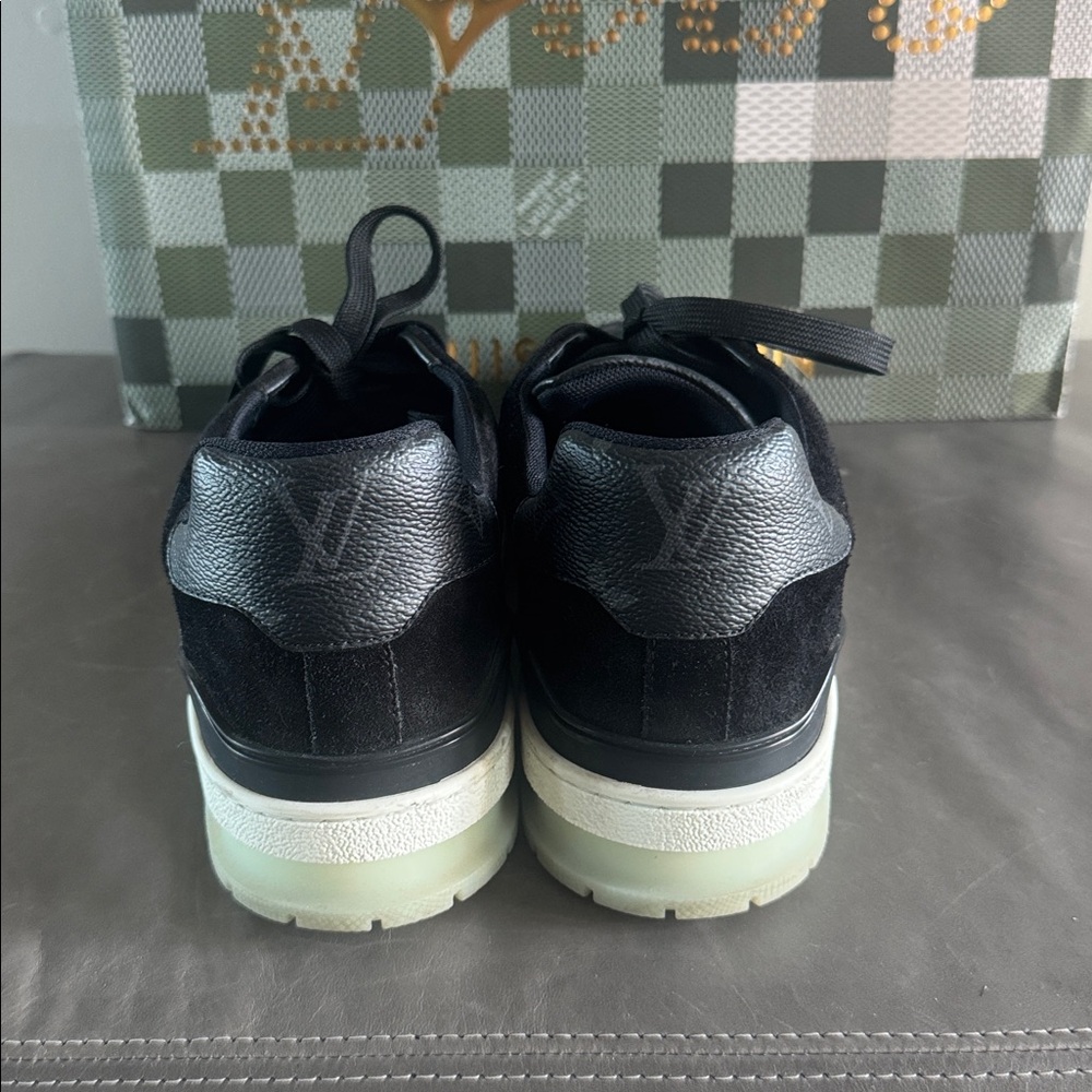 Louis Vuitton Canvas & Suede Men's Sneakers - Picture 4 of 8